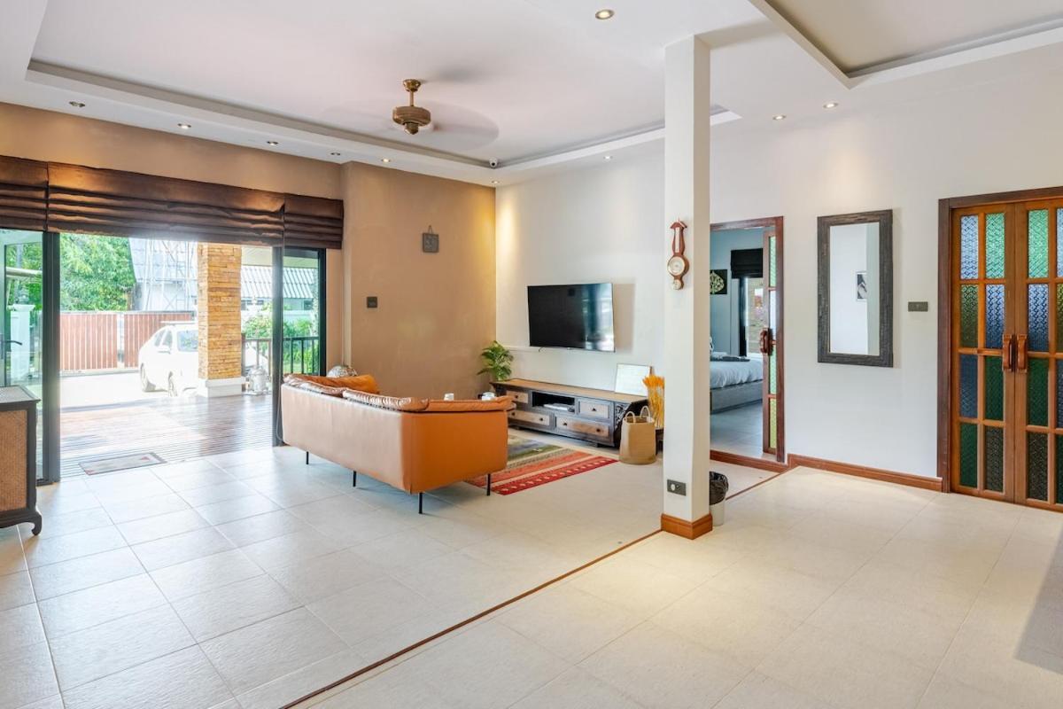 Lantern Private Pool * Ban Klang (Phuket)