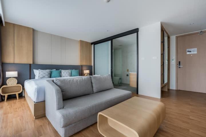 Luxury In Wyndham Garden, On