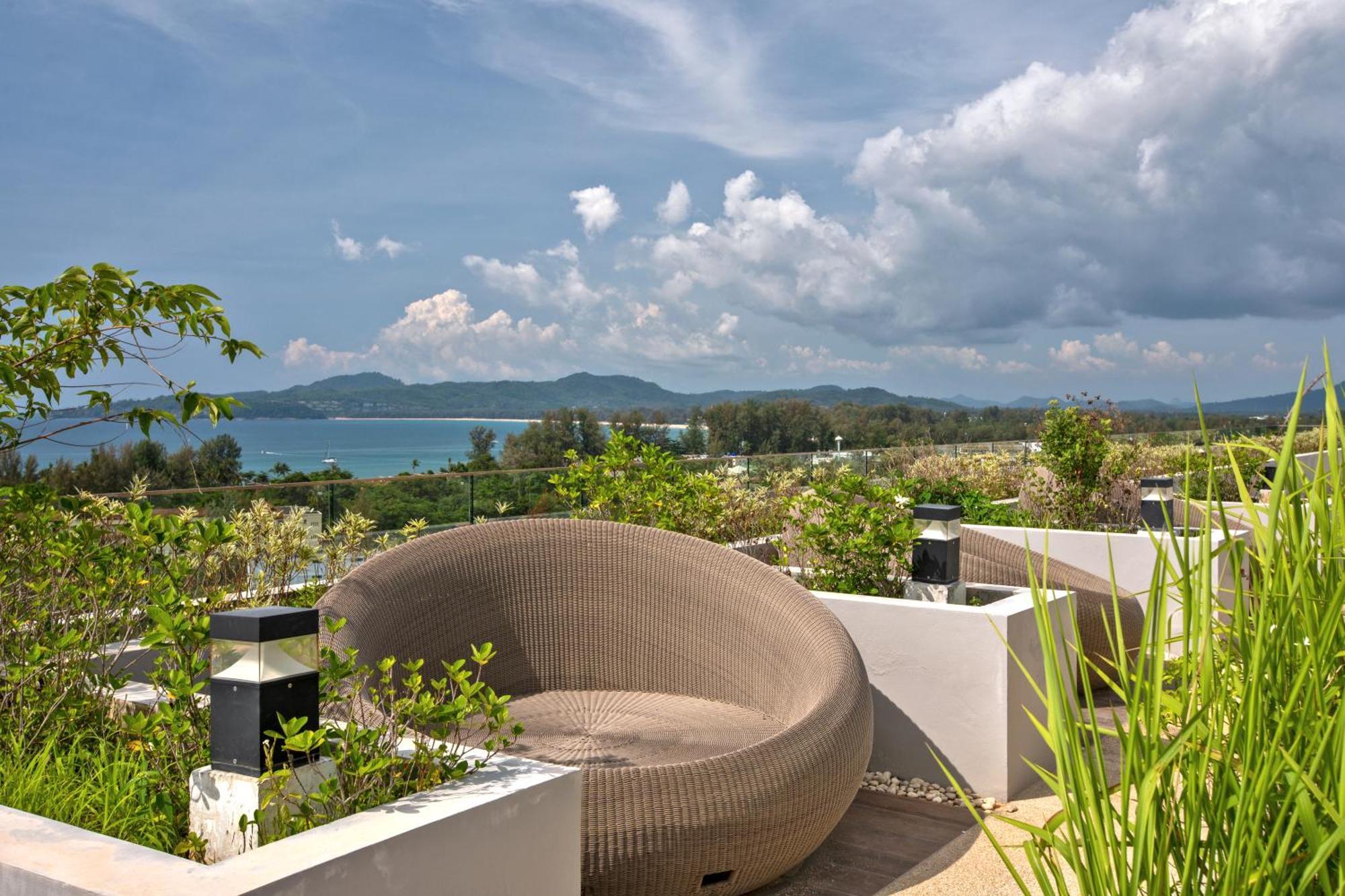 1bdr Seaview Near Surin