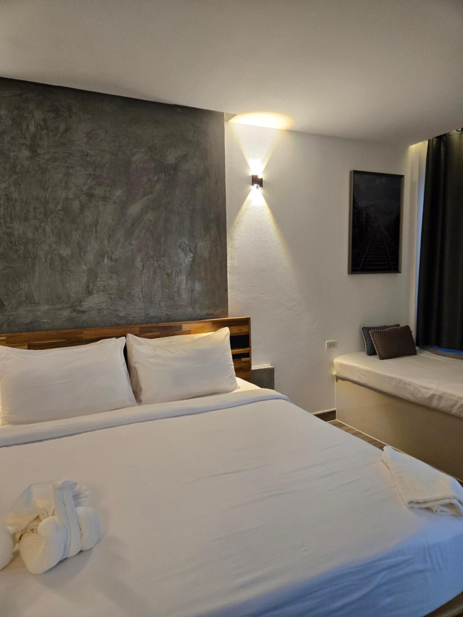 Tt Naiyang Phuket