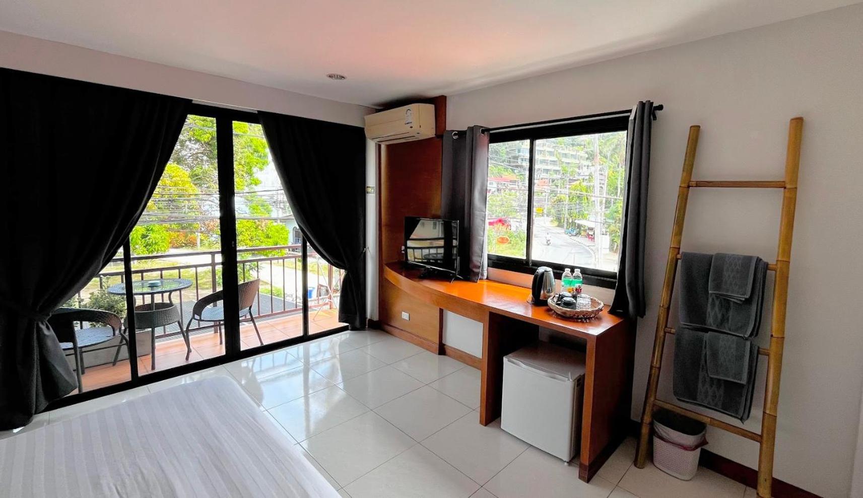 Coco Mountain View Hotel