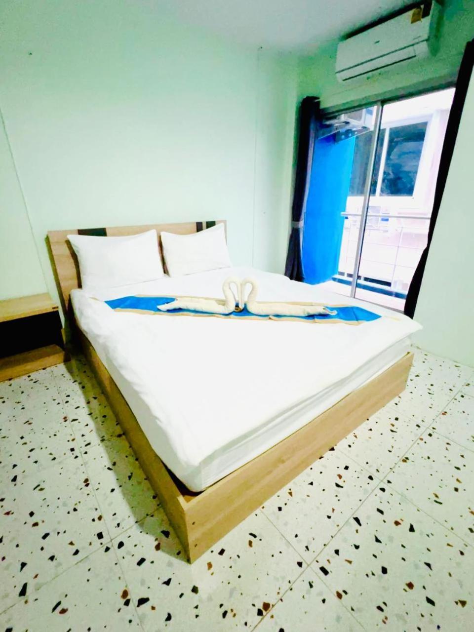 Blue Pearl Shore Apartment *