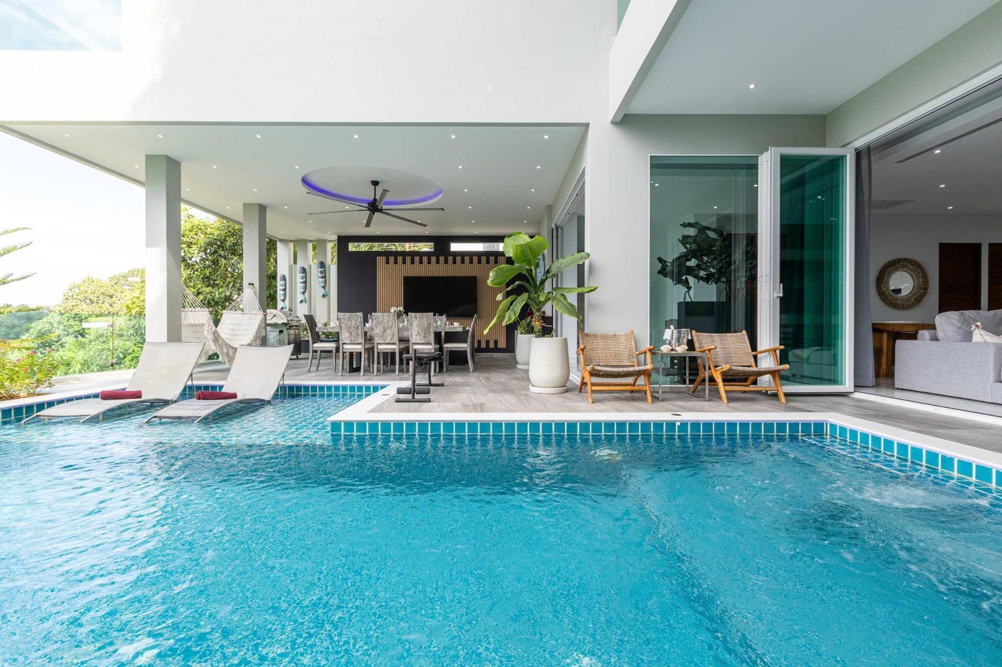 Holiday home Seaview Three Bedroom In Bangtao Area *