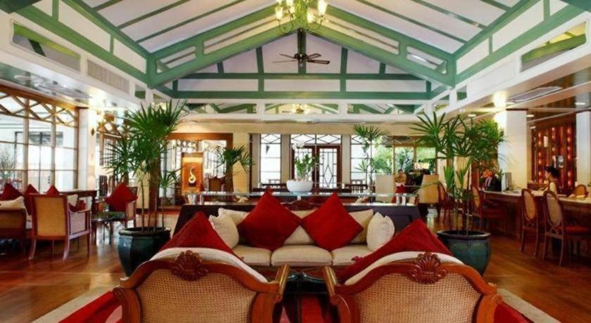 Dusit Thani Laguna Pool Villa Hotel