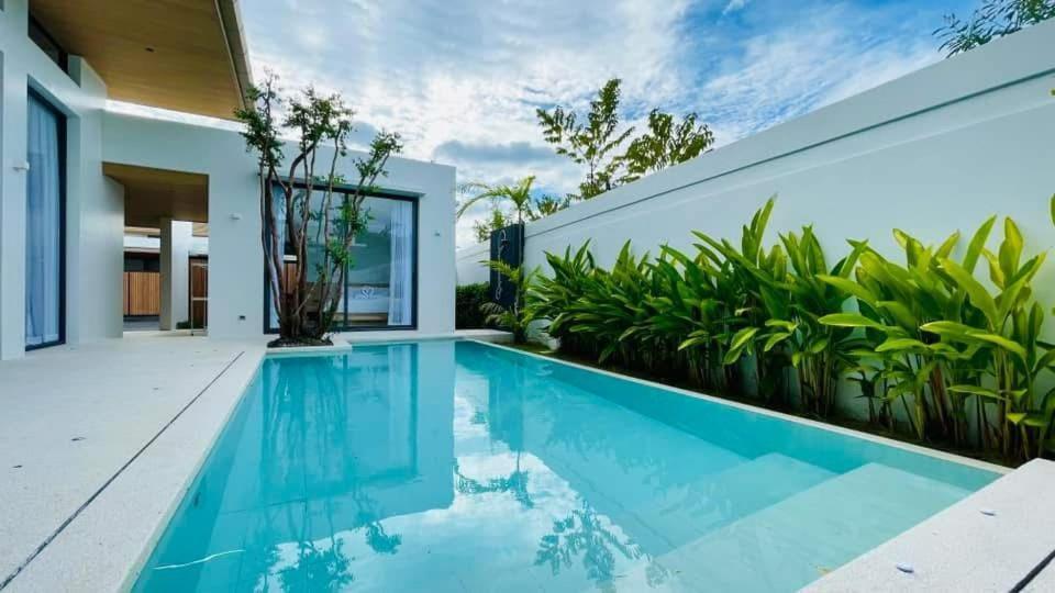 Azura - Serene 4br Escape With Private Pool And Concierge Villa