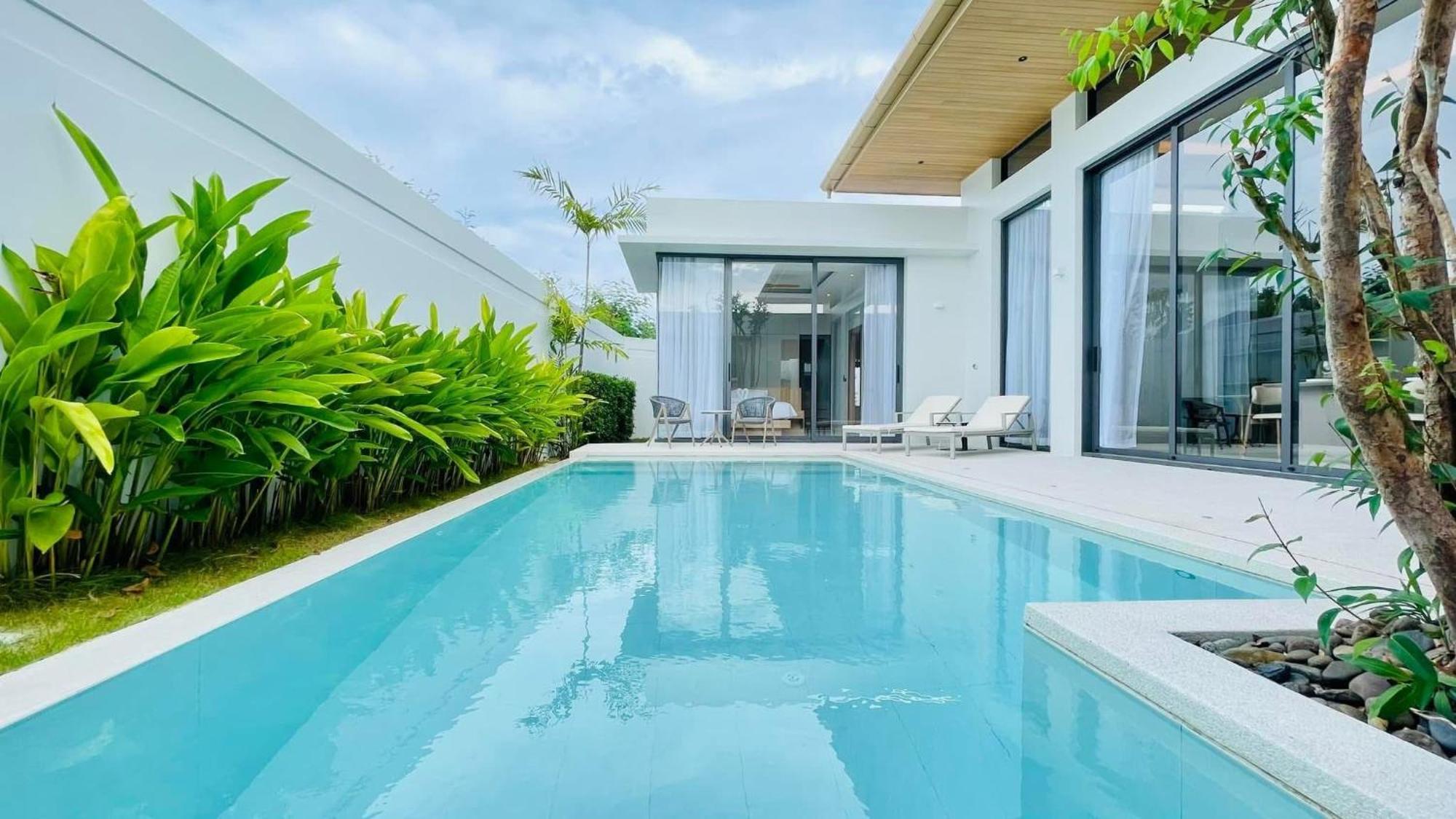 Villa Azura - Serene 4br Escape With Private Pool And Concierge *
