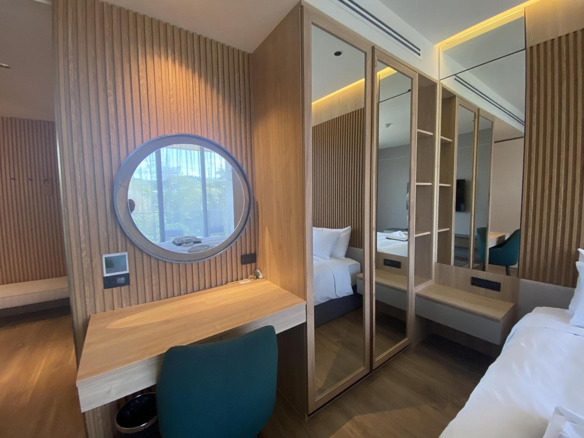 2bdr With Bath Near Bangtao C512 Apartment *