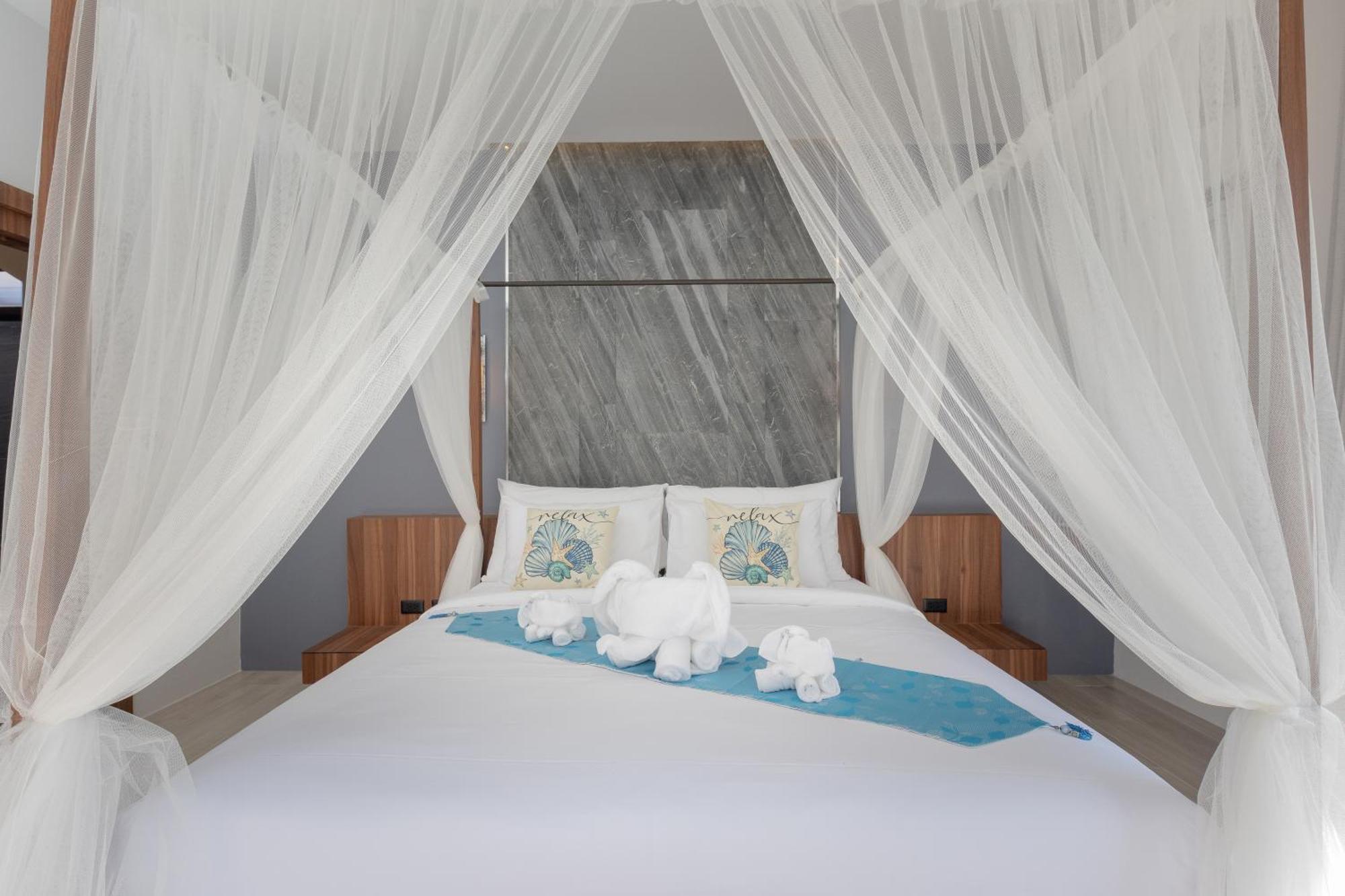 Villa 3 Bedrooms Private Pool Near Laguna Thalang