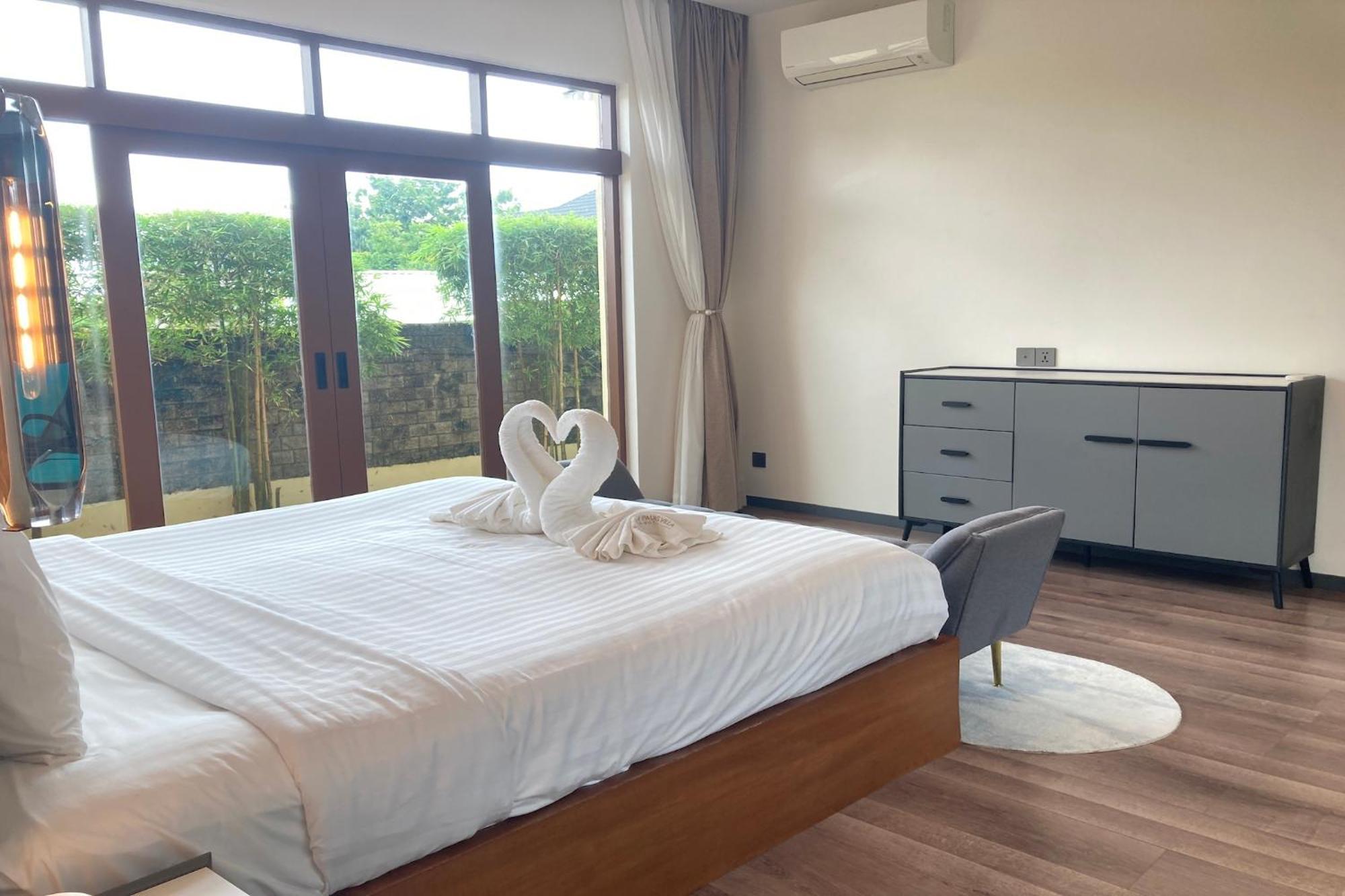Villa Tropical 3br Pool Ocean Palm V11, 15min Walk To Bangtao Phuket