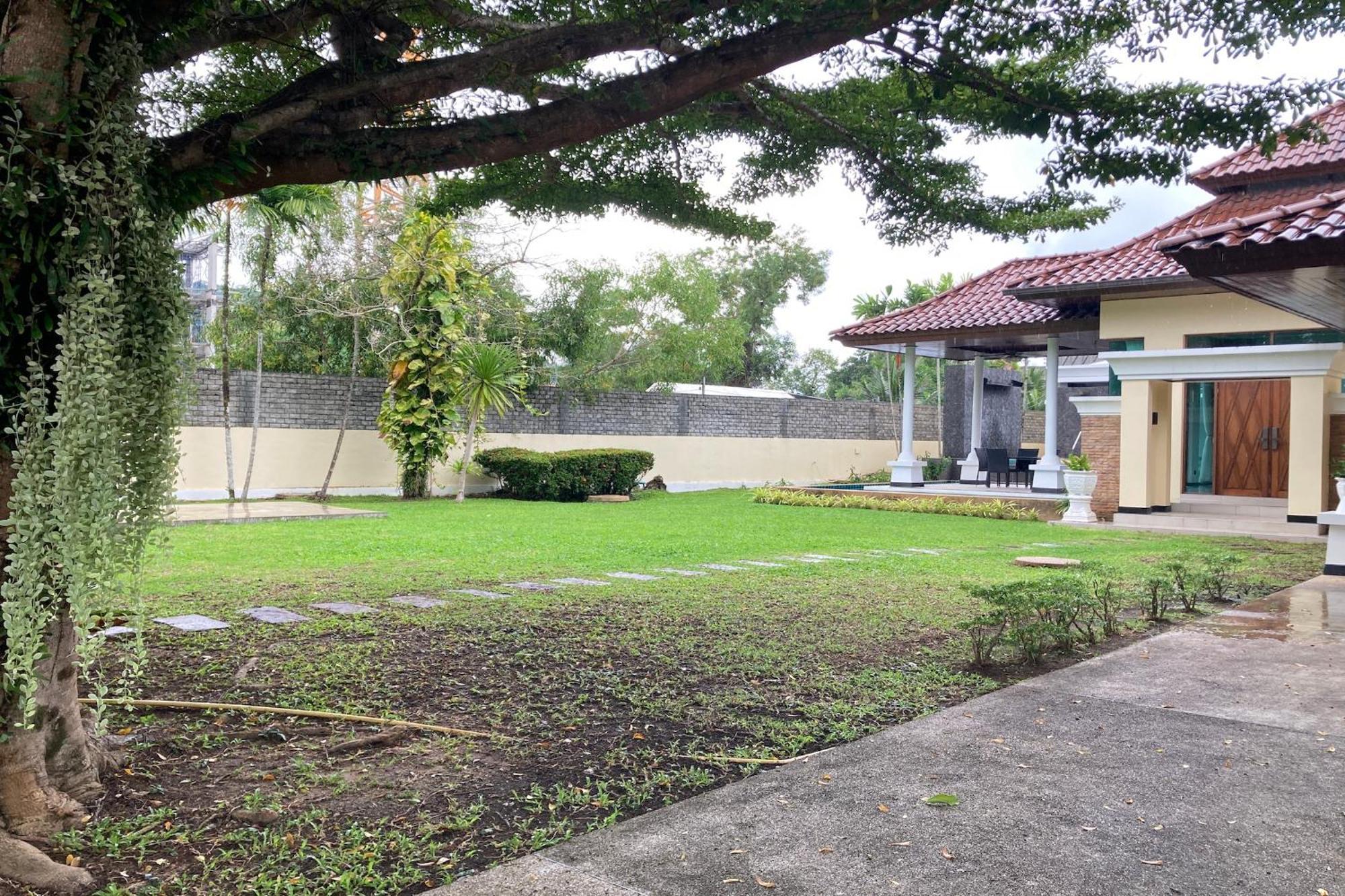Tropical 3br Pool Ocean Palm V11, 15min Walk To Bangtao Phuket