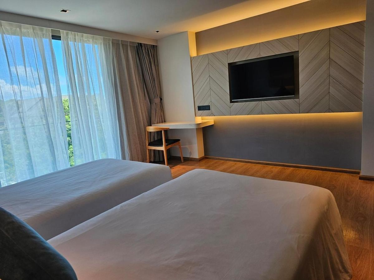 Apartment New In 5 500m To Rawai Phuket