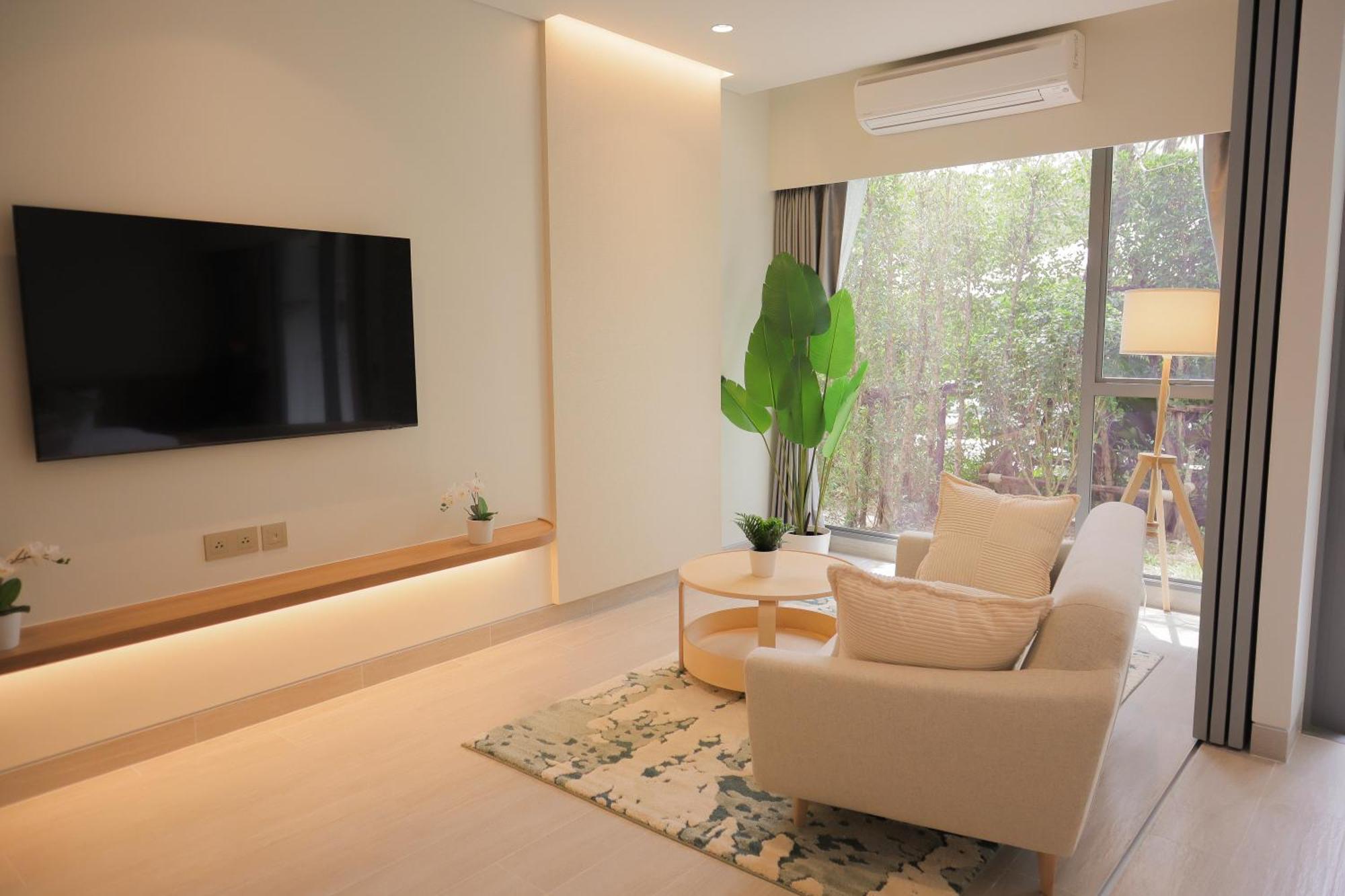 Spacious With Panoramic View In Laguna Apartment *