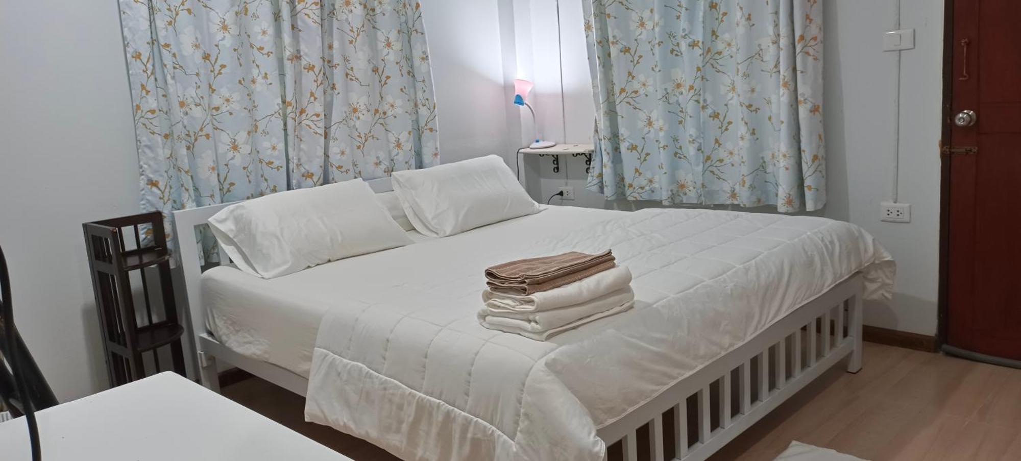 B&n House Homestay *