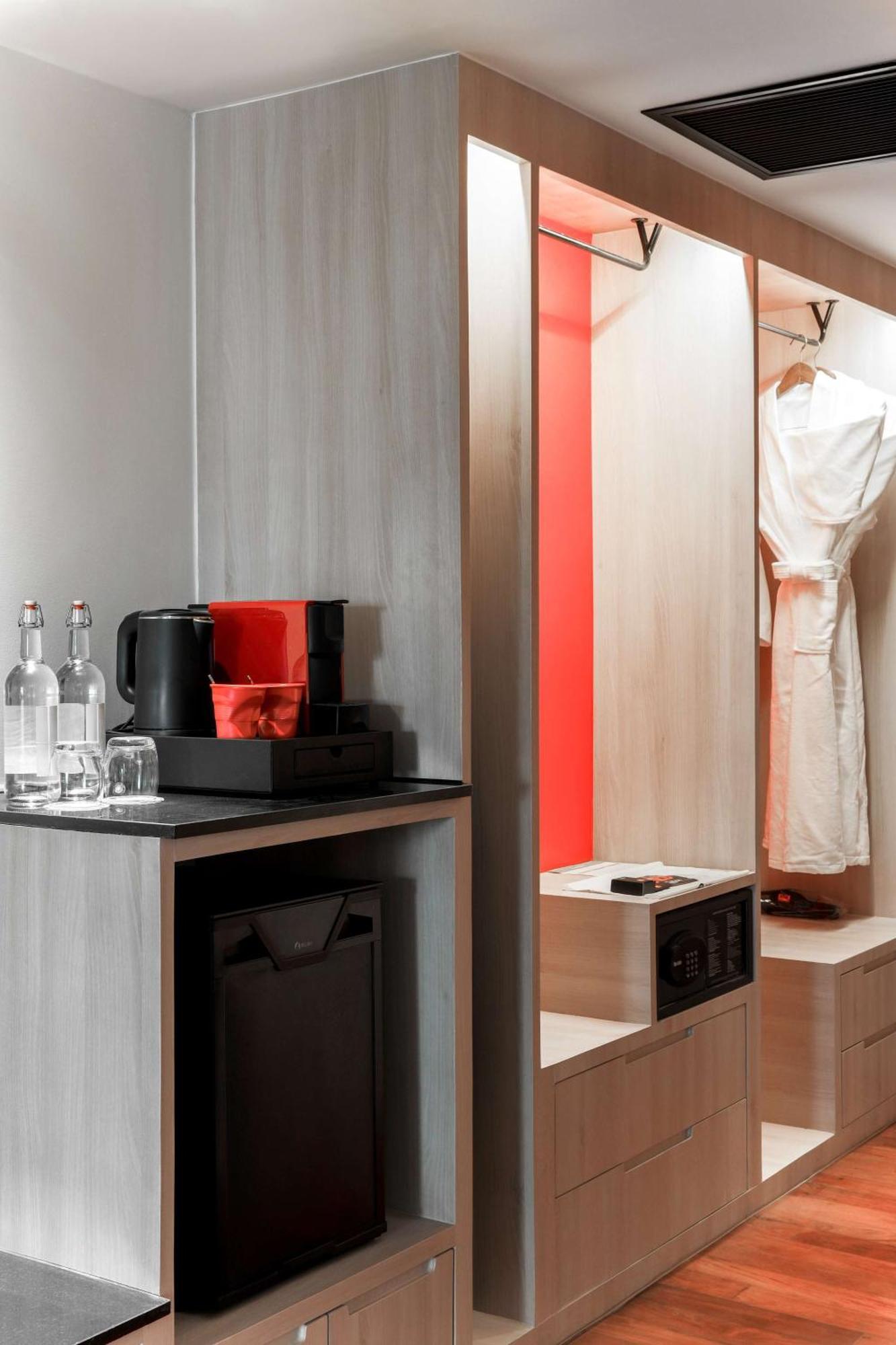 Radisson Red Phuket Patong