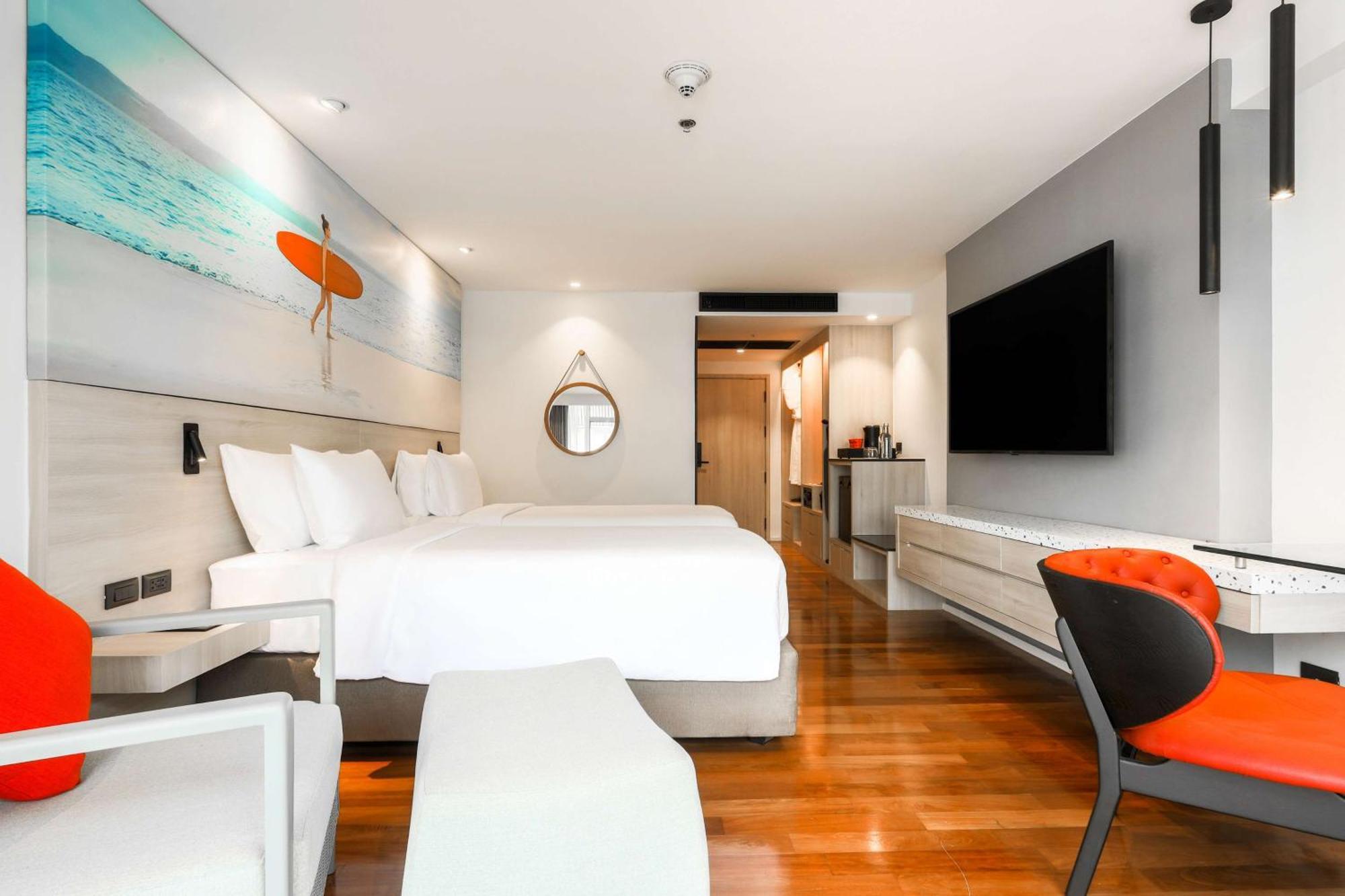 Radisson Red Phuket 5*
