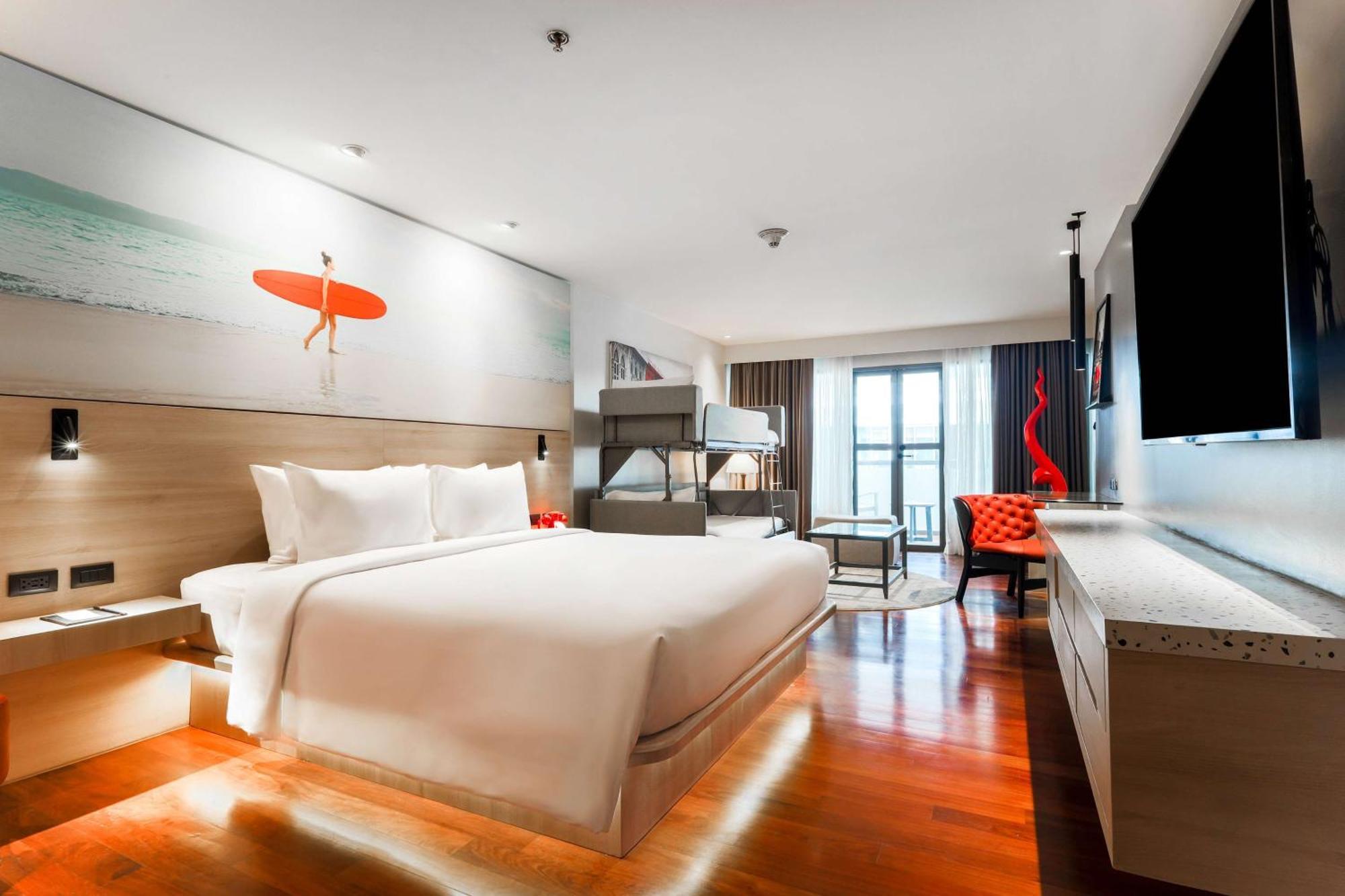 Radisson Red Phuket 5*