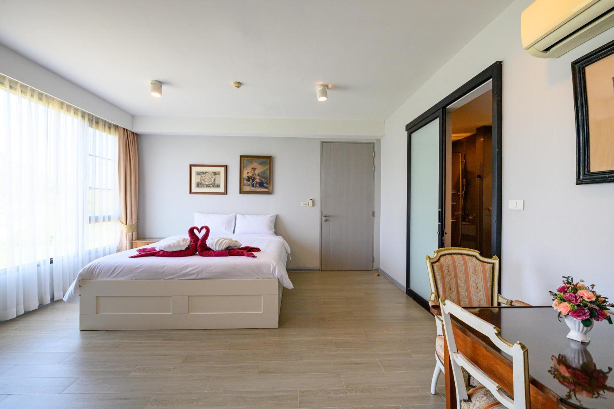6th Avenue Aparthotel 4*