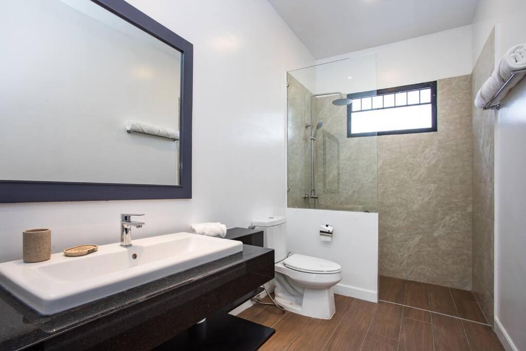 Elima. Lovely Pool 2 Bedrooms At