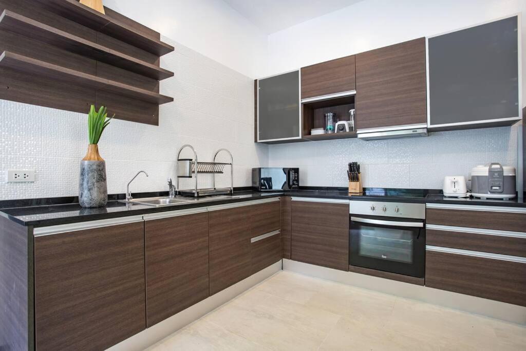 Elima. Lovely Pool 2 Bedrooms At Villa