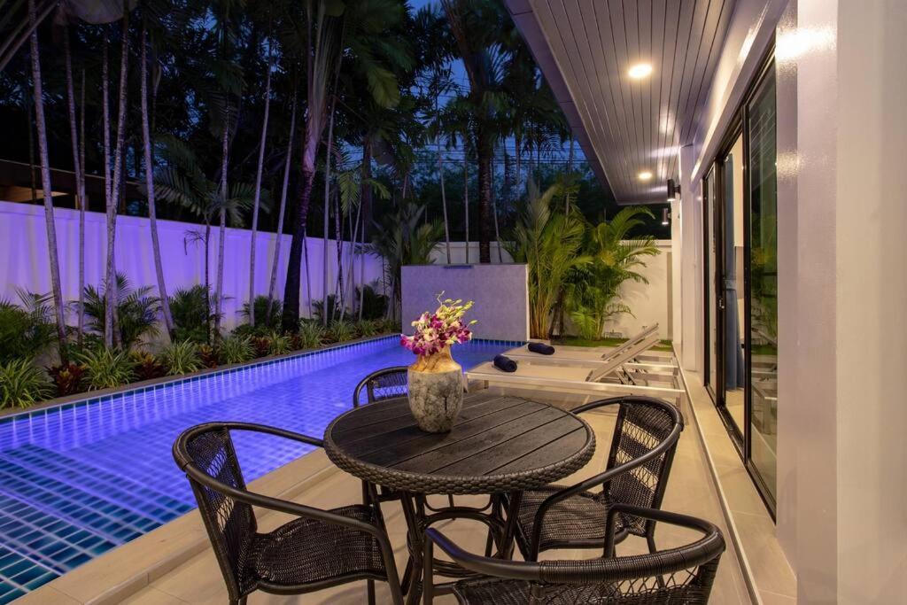 Elima. Lovely Pool 2 Bedrooms At