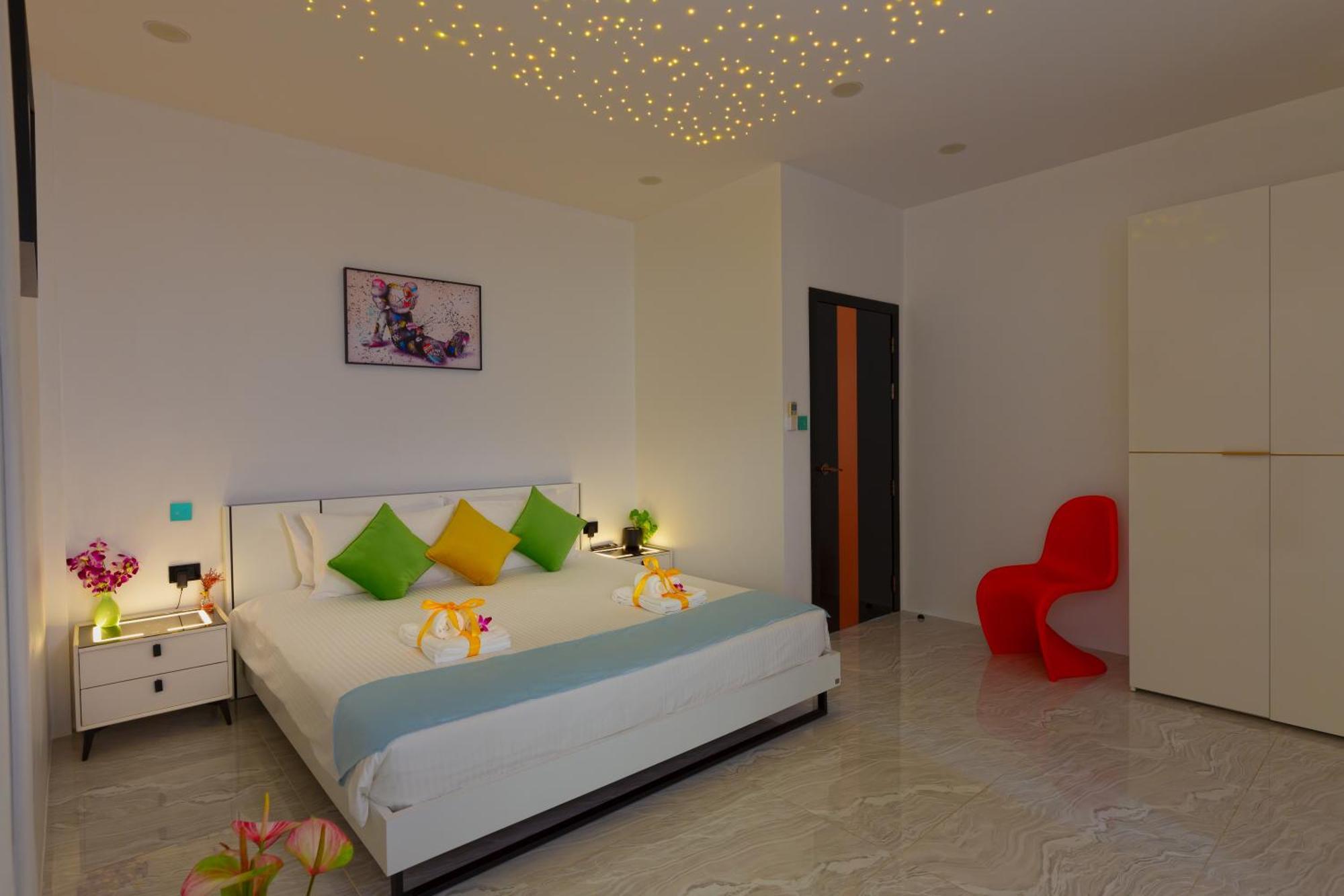 2ms Zen Luxury For Family & Friends, 4 Bdr, Private Pool, Rooftop, Kids' Playground *