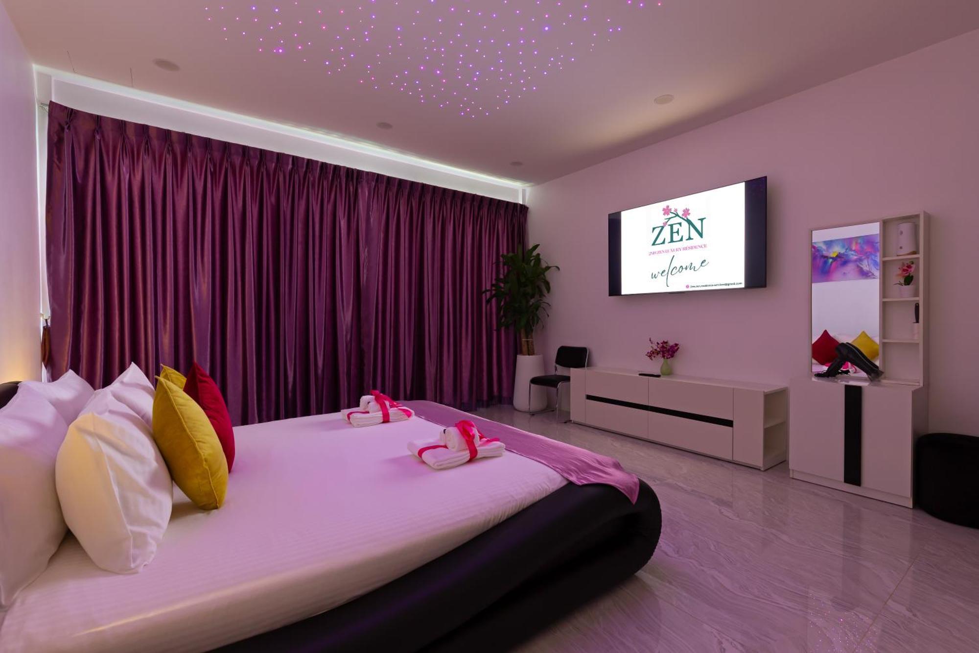 2ms Zen Luxury For Family & Friends, 4 Bdr, Private Pool, Rooftop, Kids' Playground * Rawai