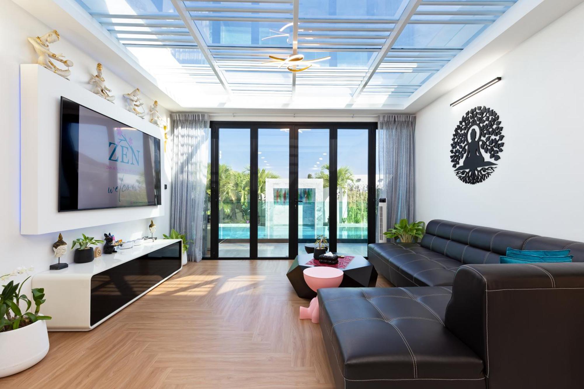 2ms Zen Luxury For Family & Friends, 4 Bdr, Private Pool, Rooftop, Kids' Playground Villa *