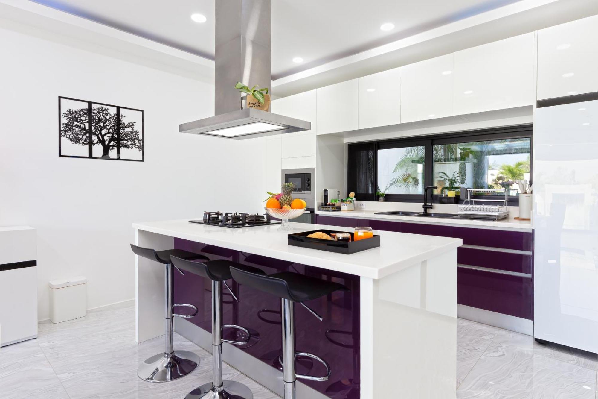 2ms Zen Luxury For Family & Friends, 4 Bdr, Private Pool, Rooftop, Kids' Playground Rawai