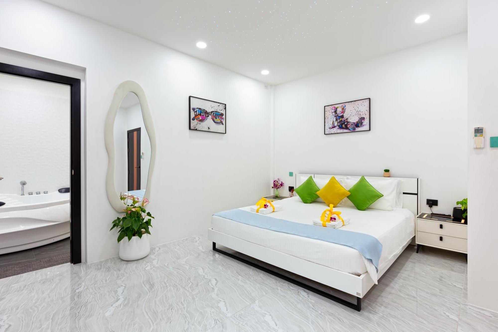 2ms Zen Luxury For Family & Friends, 4 Bdr, Private Pool, Rooftop, Kids' Playground *