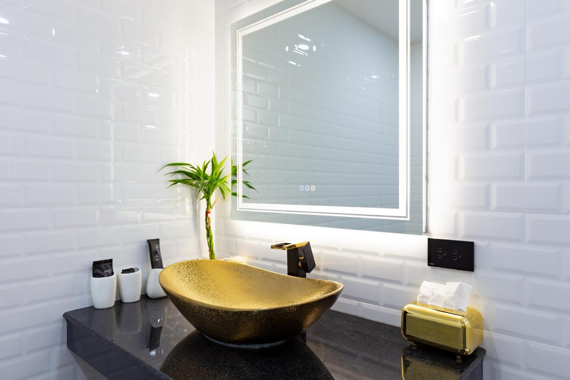 2ms Zen Luxury For Family & Friends, 4 Bdr, Private Pool, Rooftop, Kids' Playground Villa *