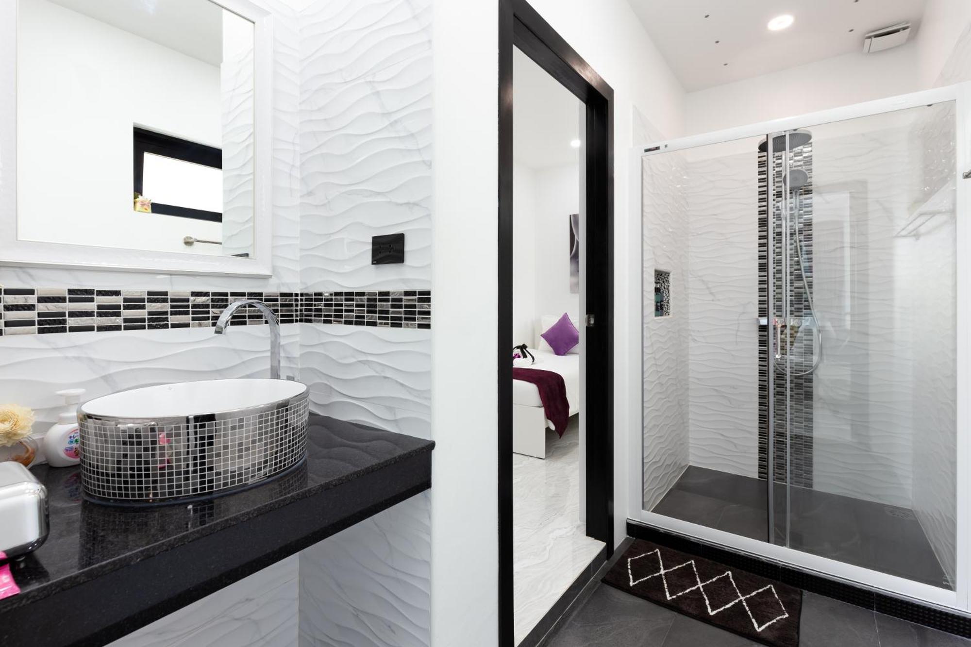 2ms Zen Luxury For Family & Friends, 4 Bdr, Private Pool, Rooftop, Kids' Playground *
