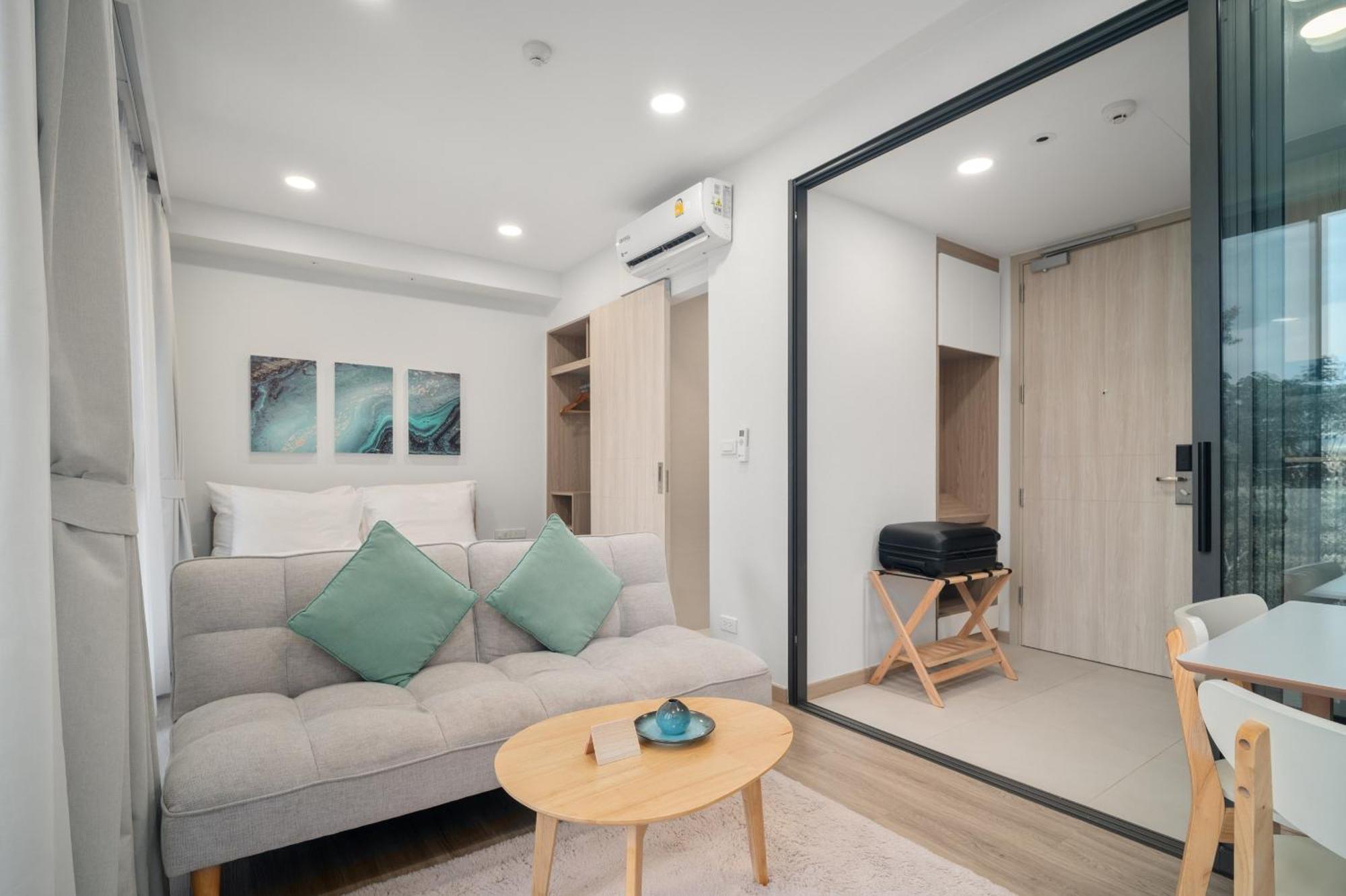 Skypark Aurora By Banyan Living *