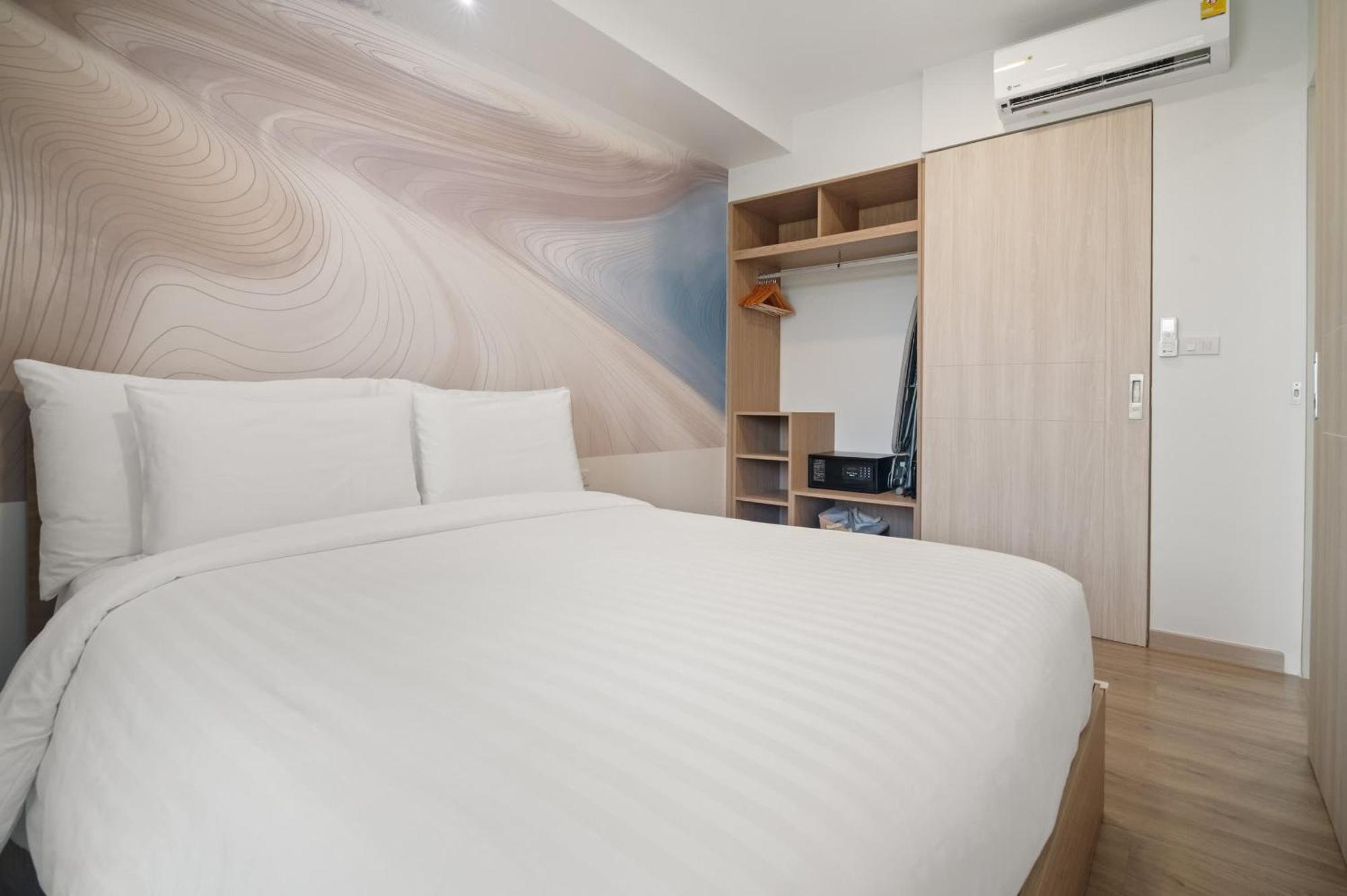 Skypark Aurora By Banyan Living Apartment