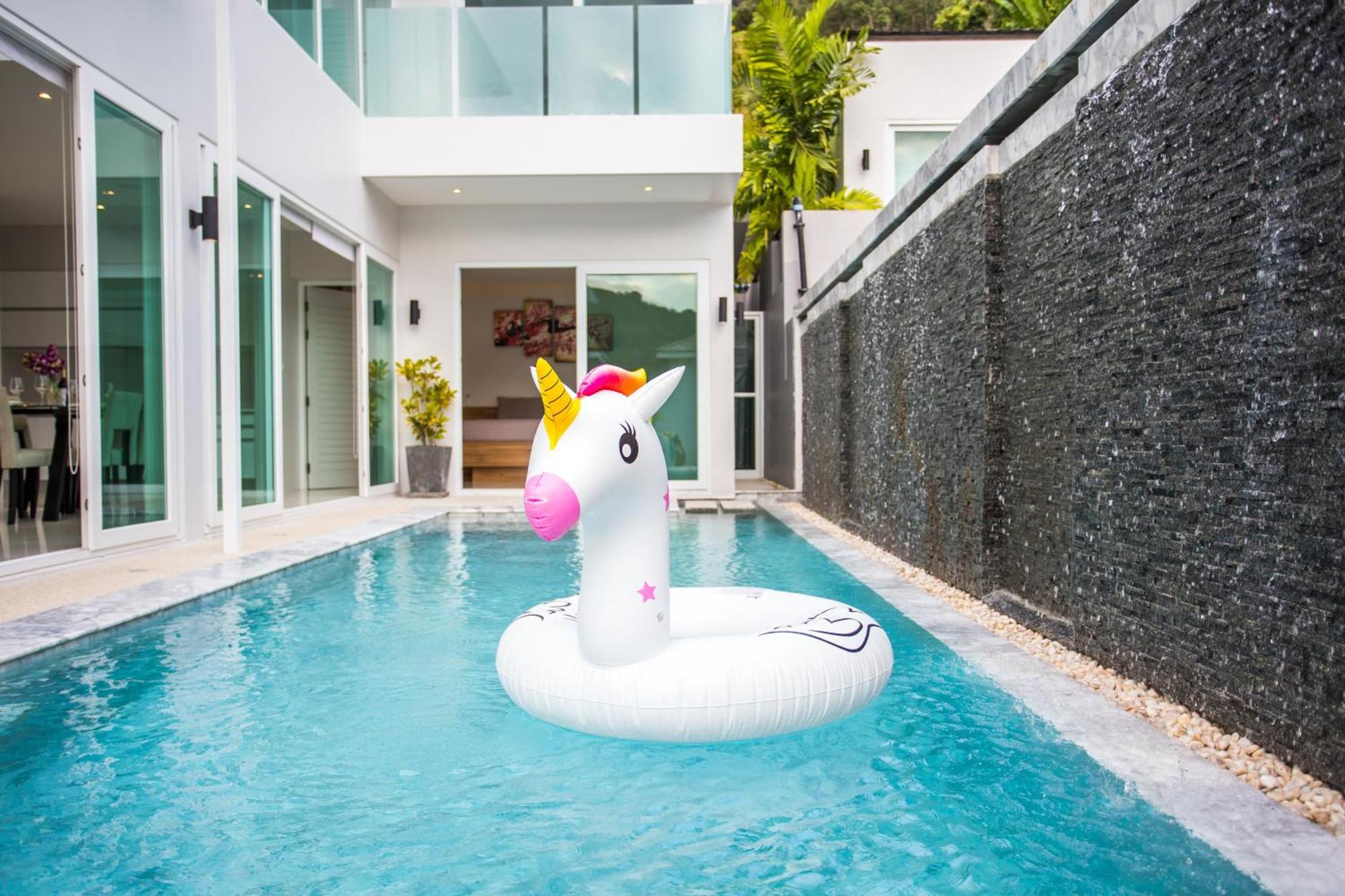 Private 4br Pool Skylight With Stunning Views Of Hills Villa *