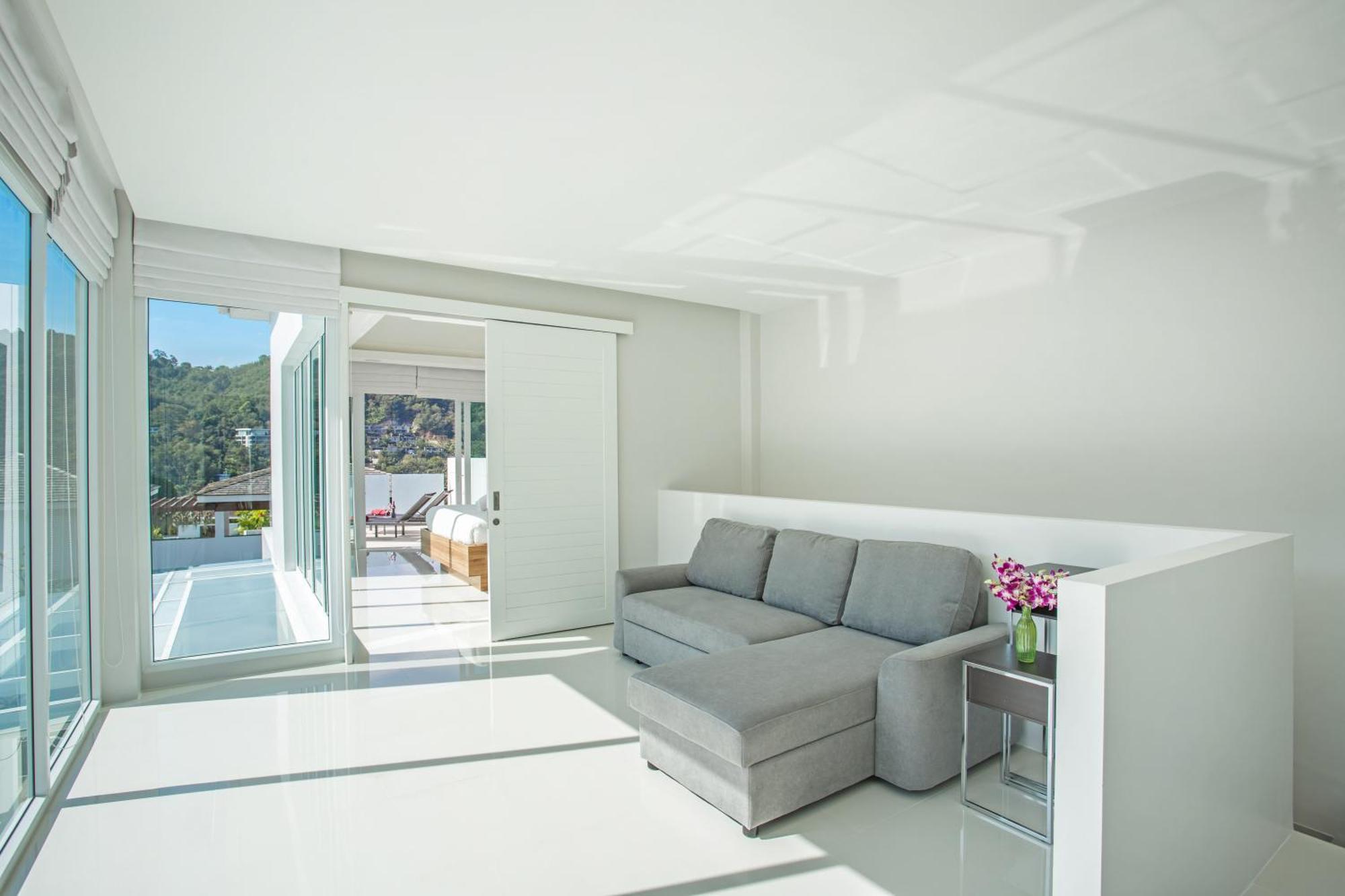 Private 4br Pool Skylight With Stunning Views Of Hills Villa *