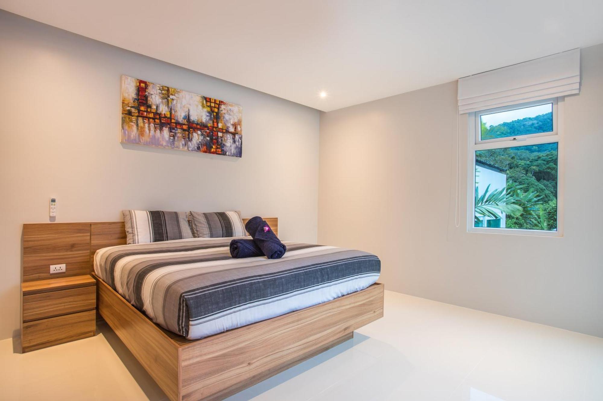 Private 4br Pool Skylight With Stunning Views Of Hills Villa *