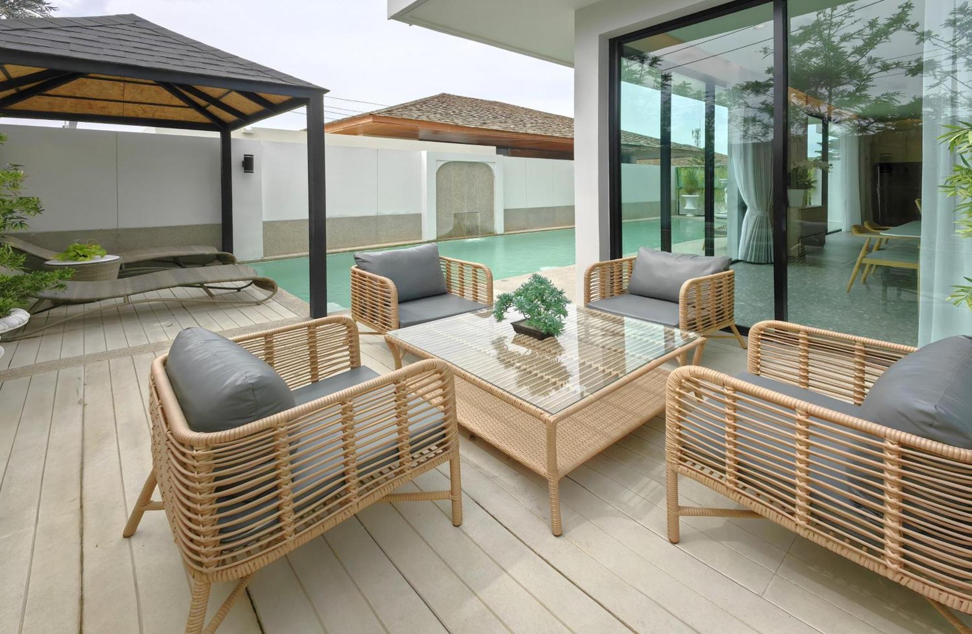 Bangtao Pool - Solencia