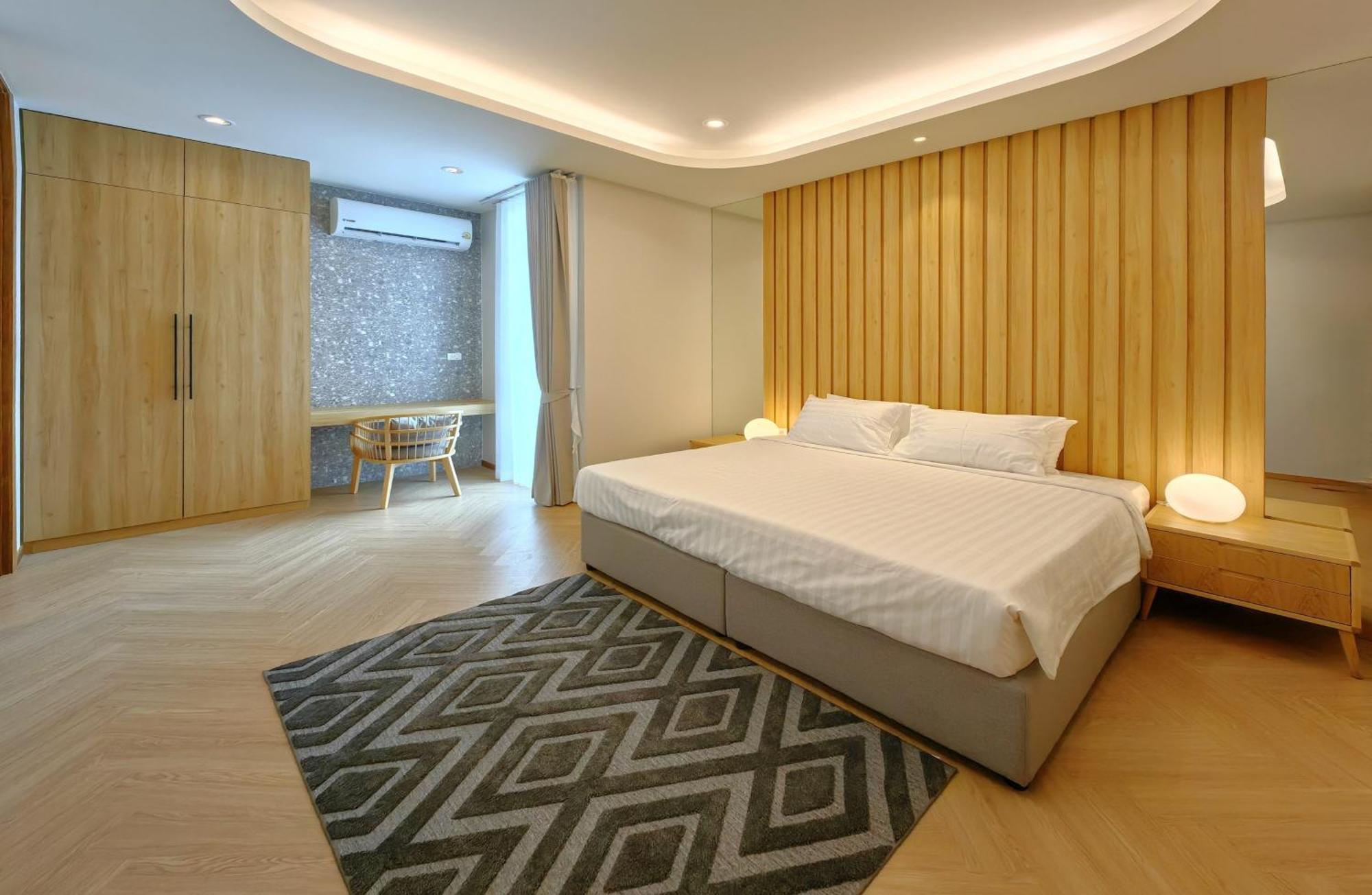 Bangtao Pool - Solencia Villa