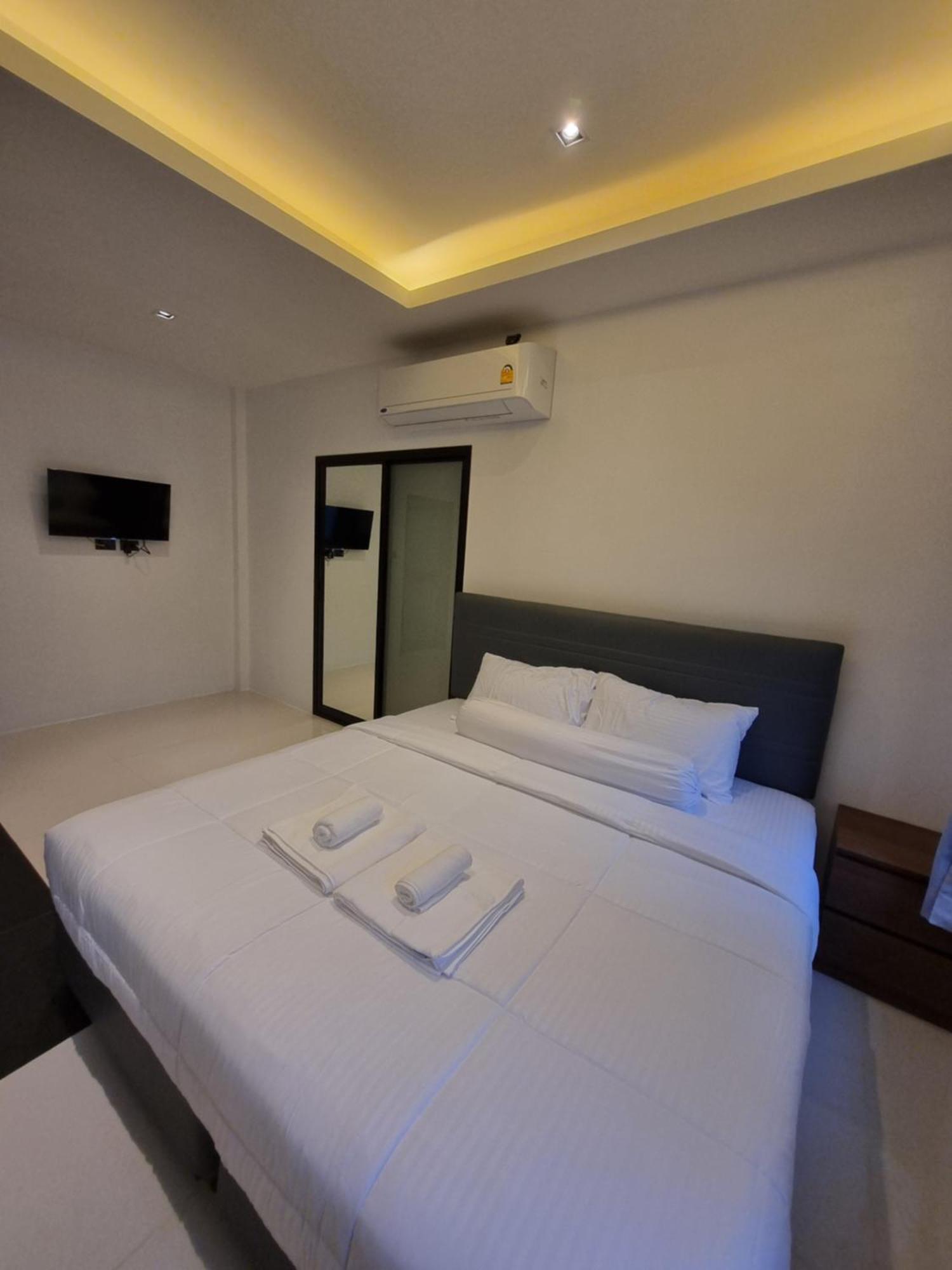 Nua Tone Riverside Holiday home *