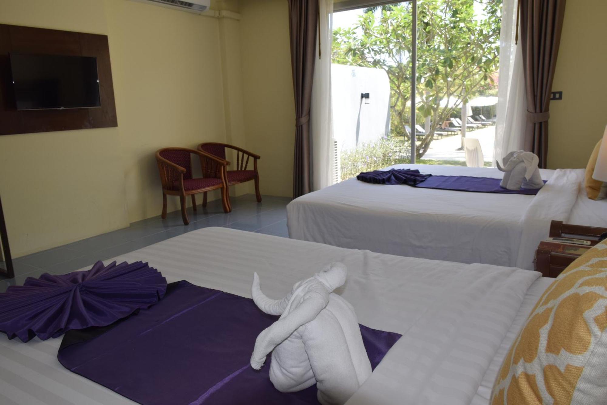 Resort Blue Grand And In Chalong Phuket By Dayuu Ban Saiyuan