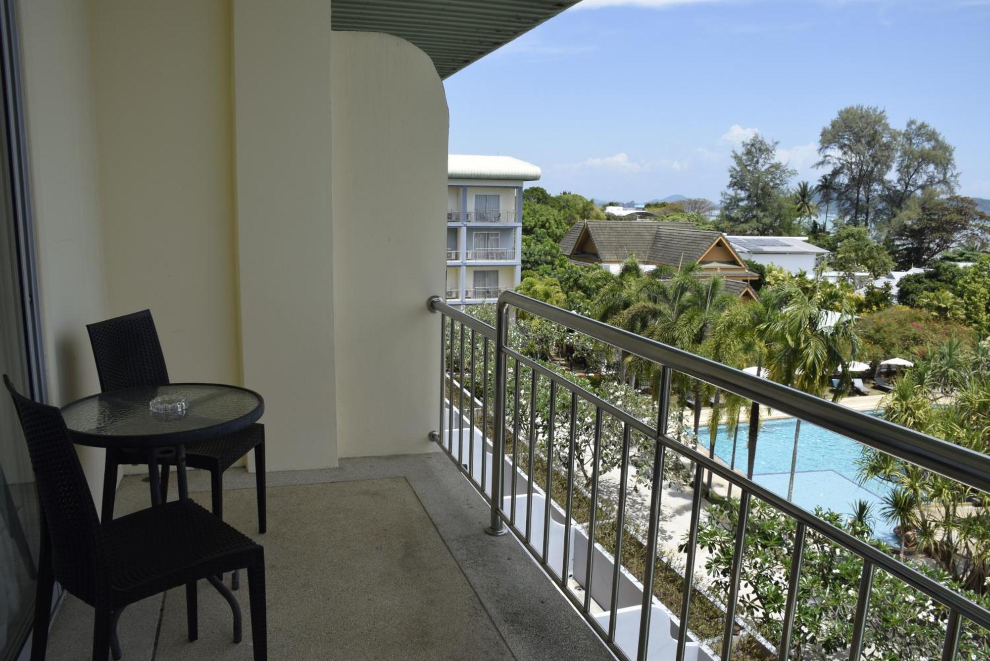 Blue Grand And In Chalong Phuket By Dayuu 5*