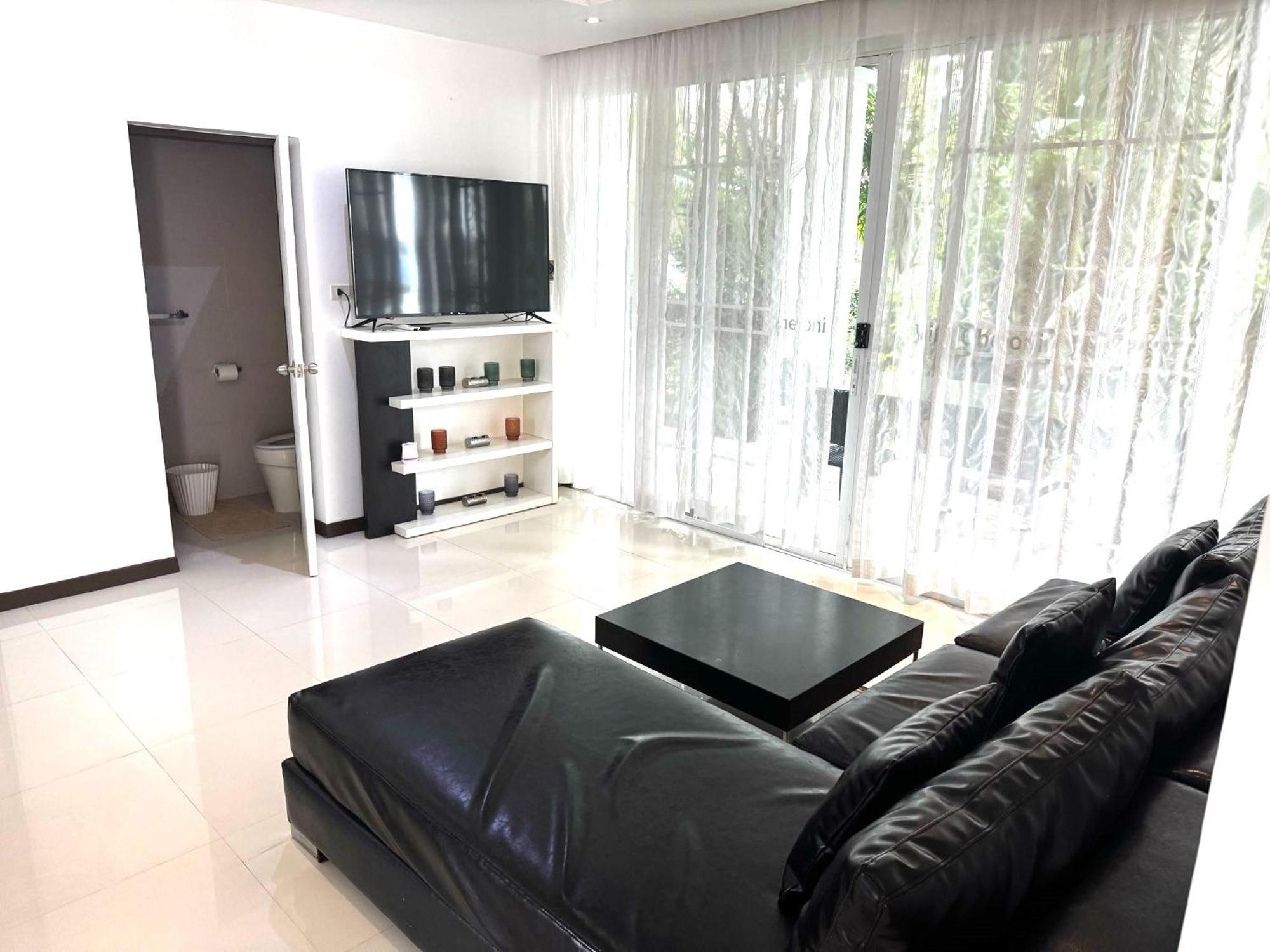 Cheloni 2 Bedrooms Vila