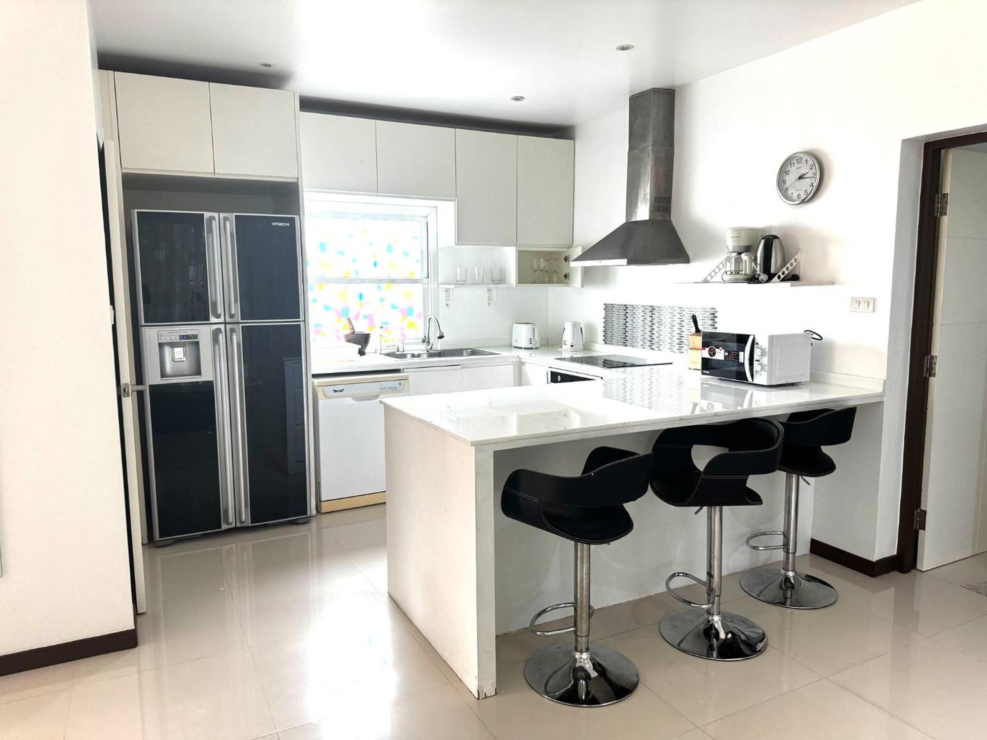 Cheloni 2 Bedrooms Pantai Kamala
