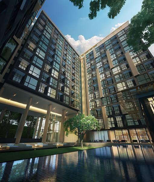 The Base Height With Rooftop Infinity Pool Apartment