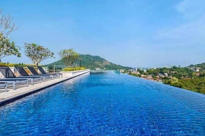 The Base Height With Rooftop Infinity Pool Apartment
