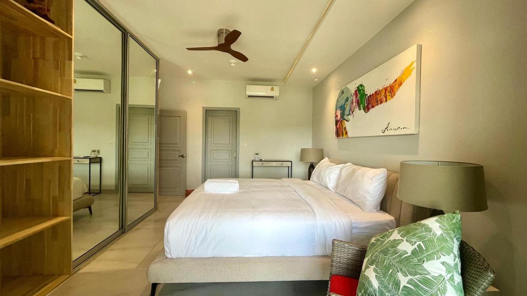 Rare Luxury Kamala Rock Cliff Pool 6 Bedrooms 8 Bathrooms Villa Surin Beach (Phuket)