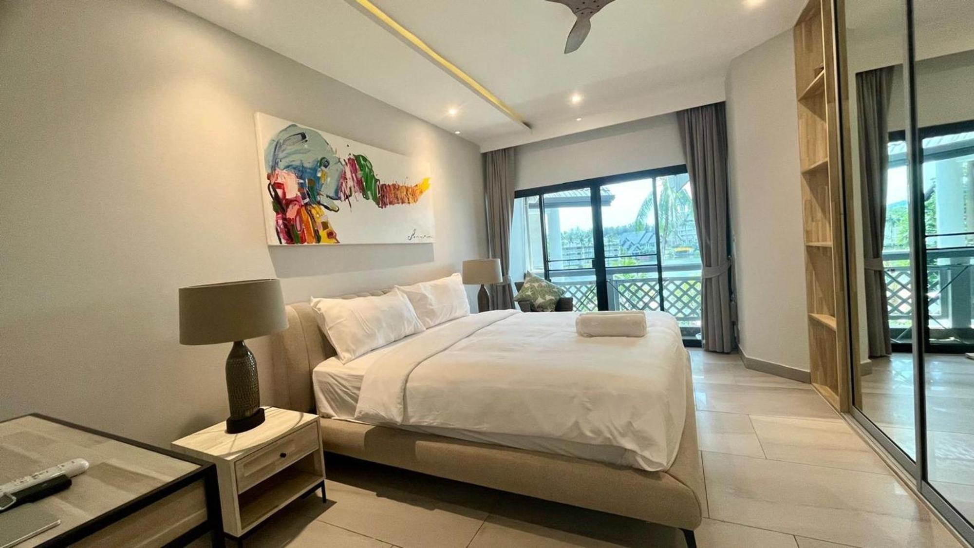 Rare Luxury Kamala Rock Cliff Pool 6 Bedrooms 8 Bathrooms * Surin Beach (Phuket)
