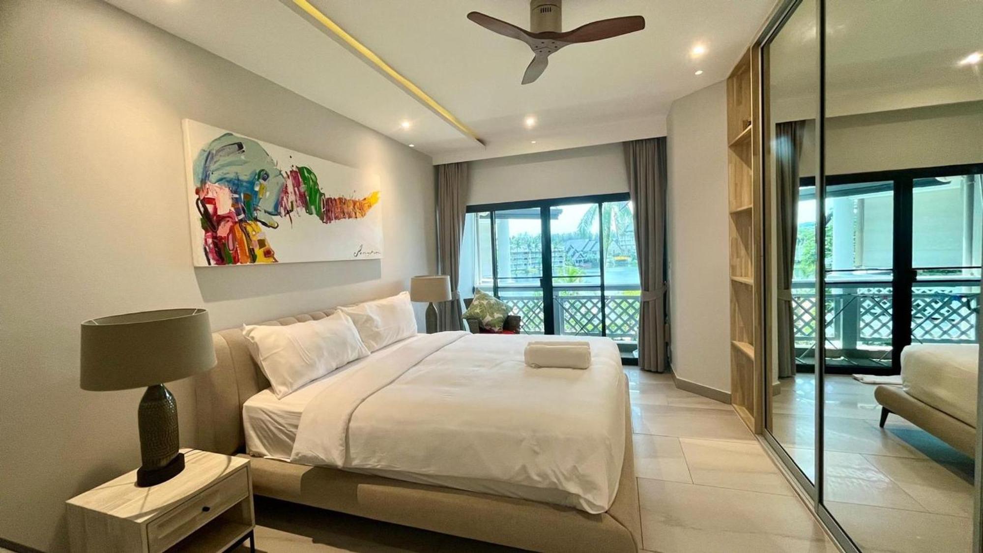 Villa Rare Luxury Kamala Rock Cliff Pool 6 Bedrooms 8 Bathrooms