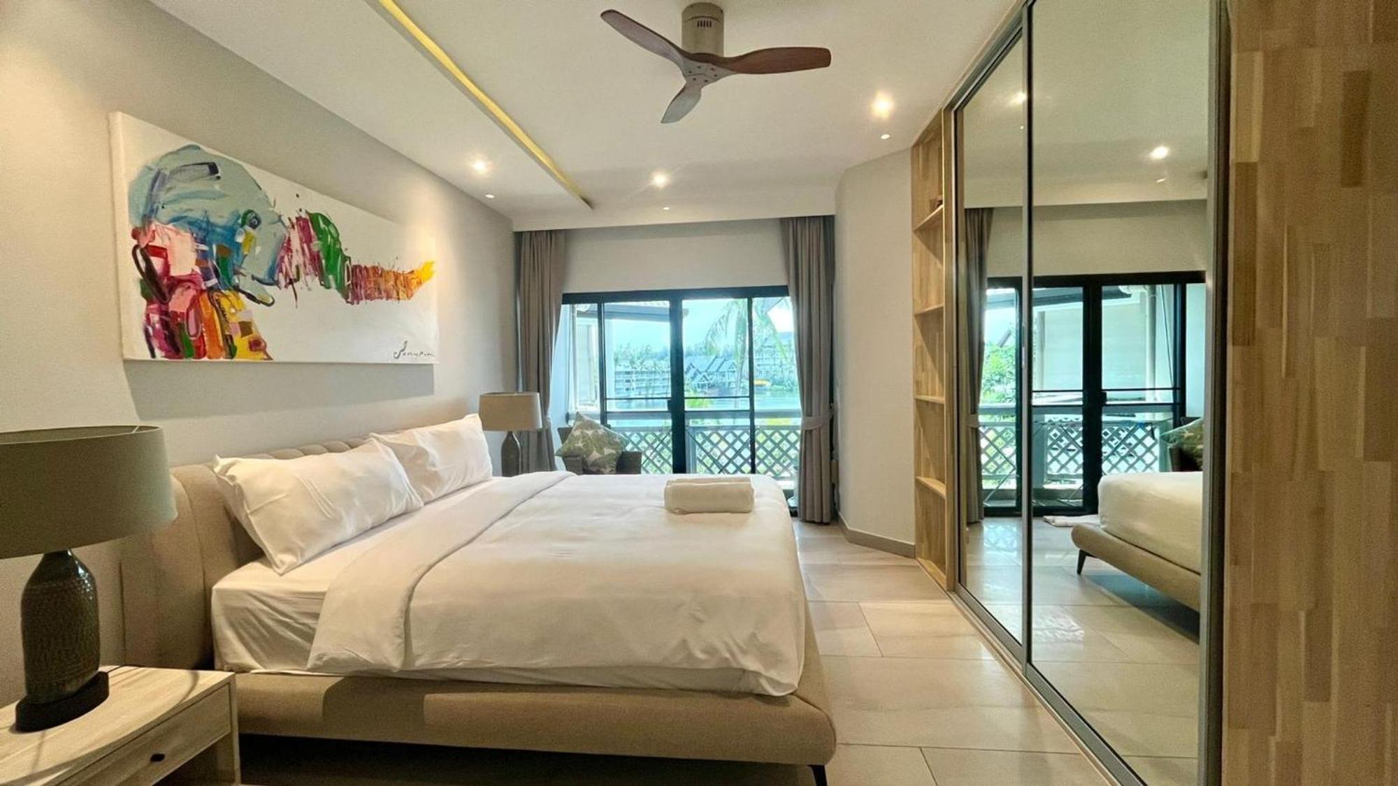 Villa Rare Luxury Kamala Rock Cliff Pool 6 Bedrooms 8 Bathrooms