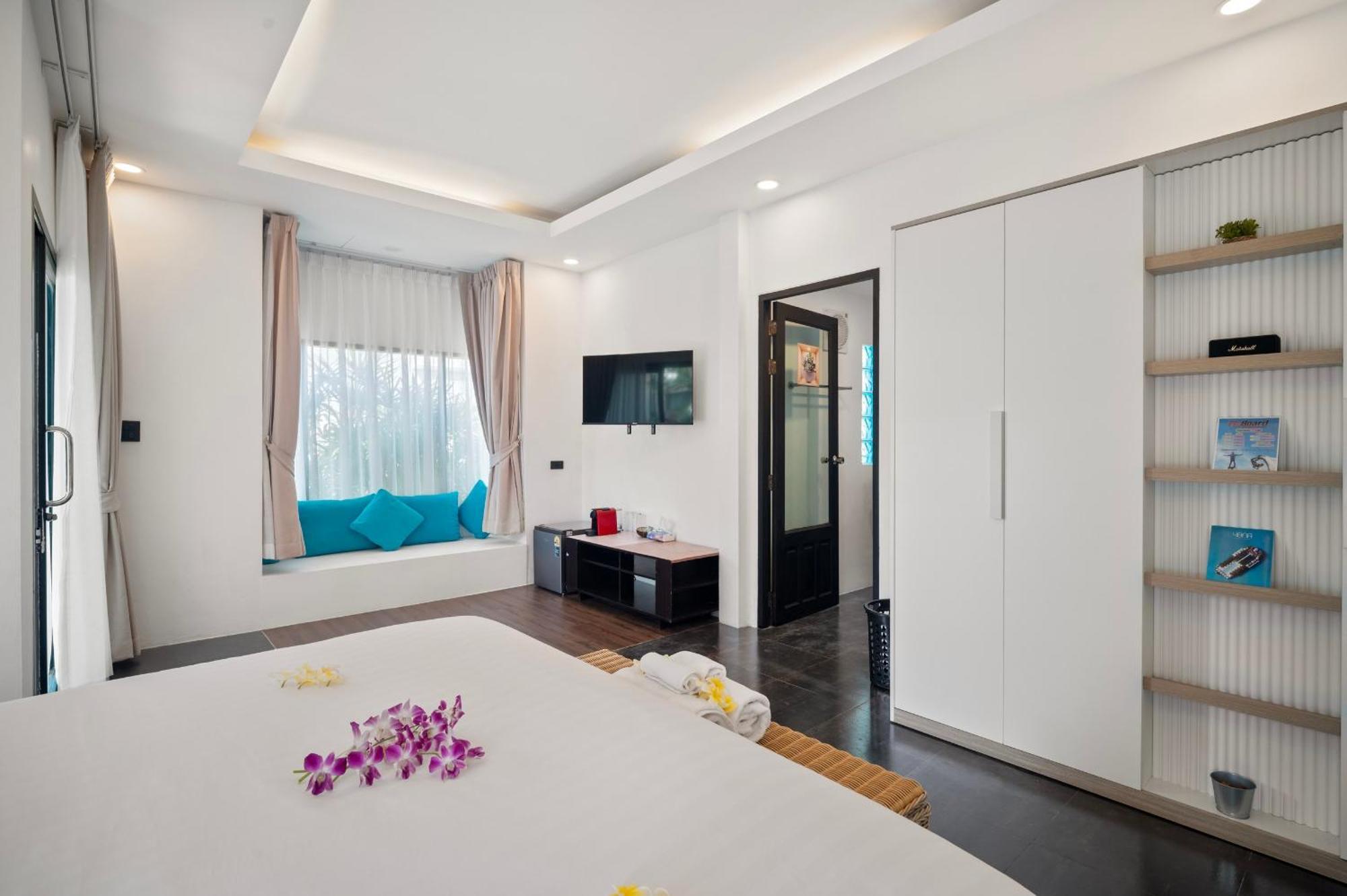 Hotel La Casa Bangtao *
